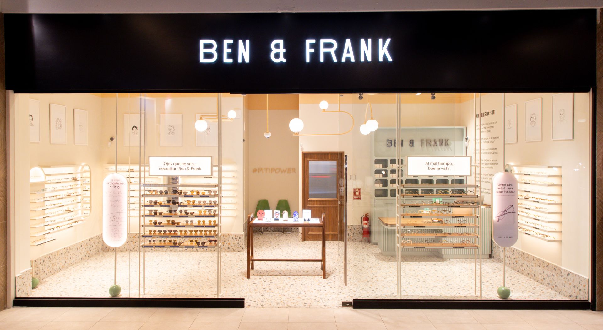 Región metropolitana / Templo Costanera Center - Ben & Frank - Lentes ...